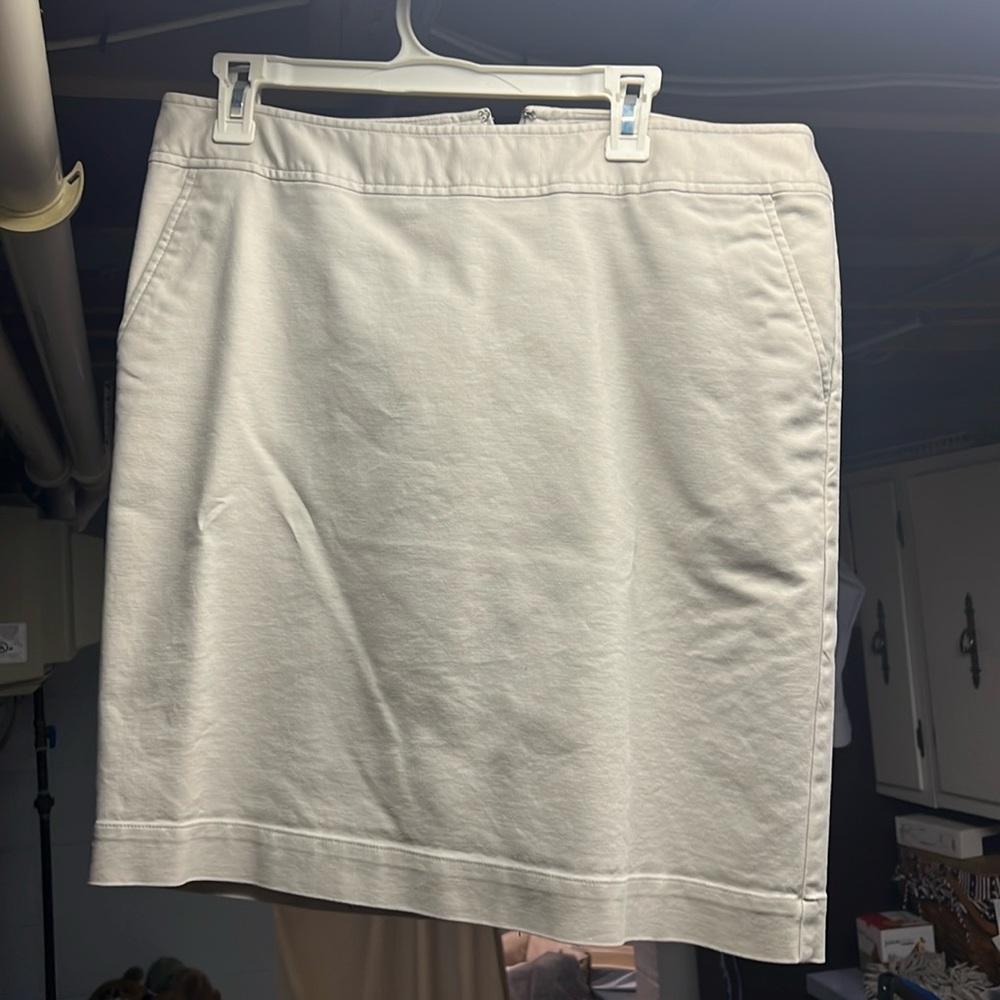 Stone pencil skirt
